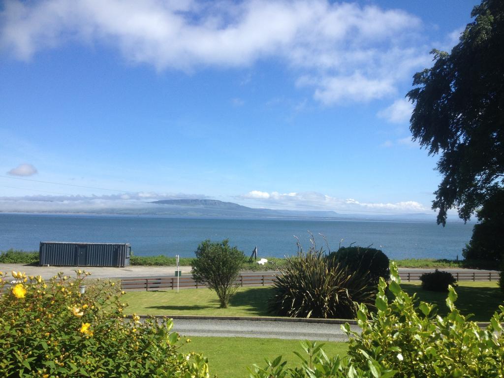 Admiralty House Bed & Breakfast Moville Exterior foto